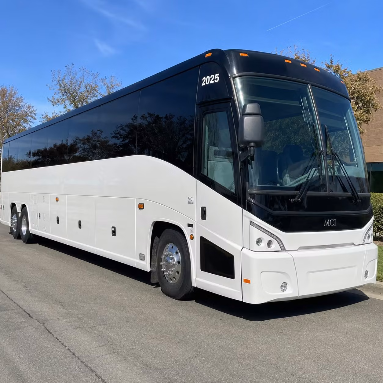 charter bus transportation to hollywood bowl and la area concert venues