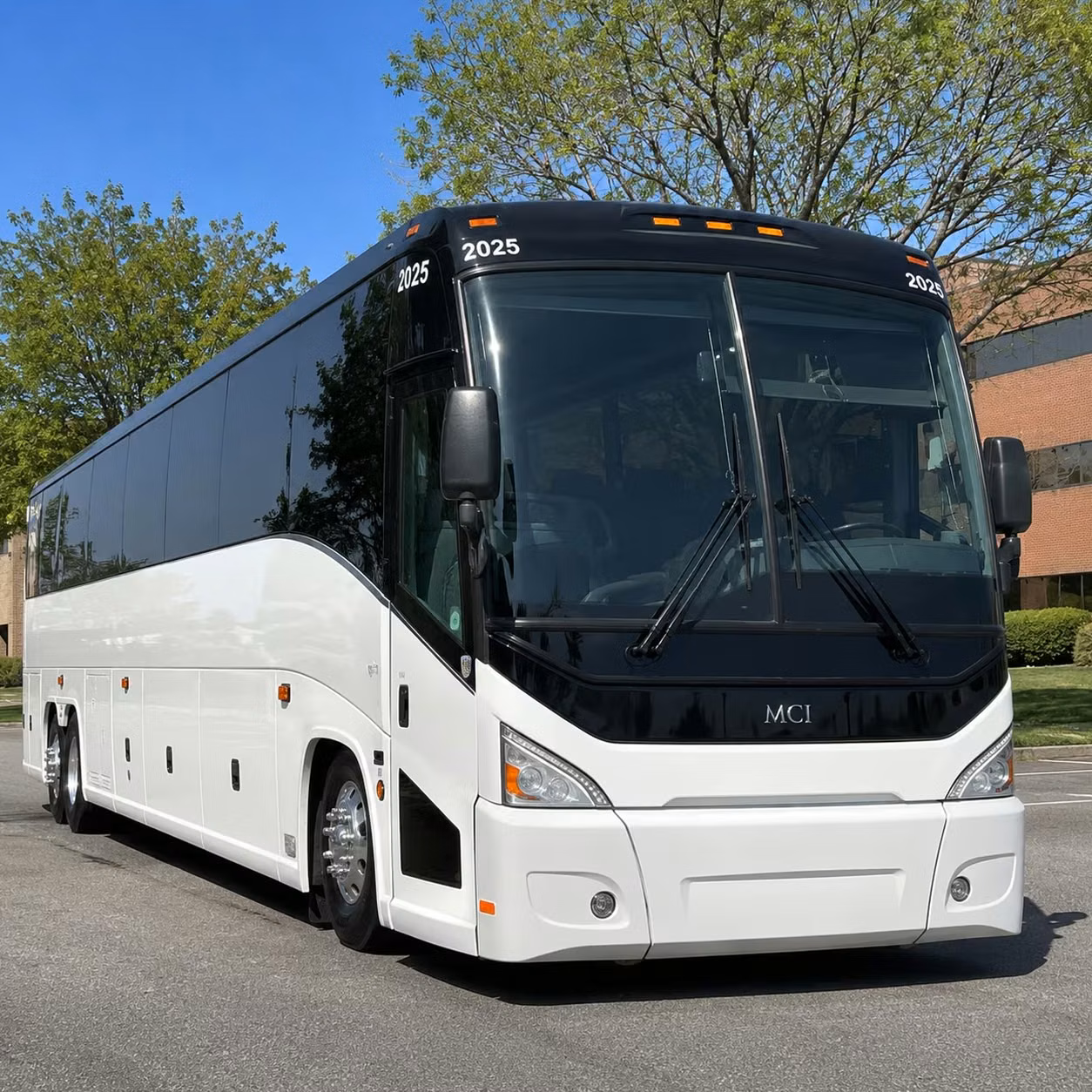 concert bus rentals to the glen helen amphitheatre and nearby inland empire venues